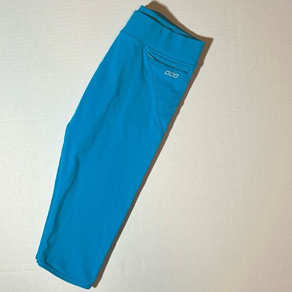 Lorna Jane Blue Capri Leggings with Front Zipper Pocket Sz S - Picture 4 of 5